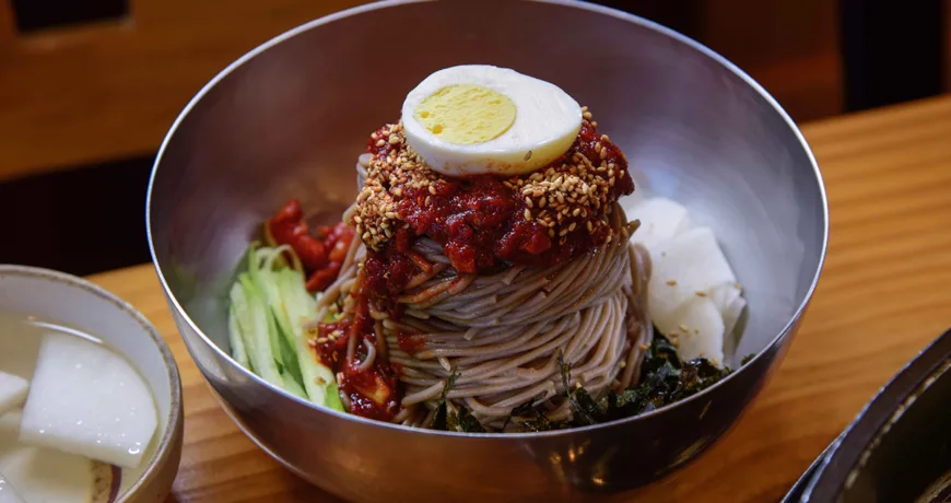 Bibim Mak guksu || Spicy Buckwheat Noodles, 拌荞麦凉面, 拌蕎麥麵, 混ぜそば, 비빔막국수 Bibim Mak guksu || Spicy Buckwheat Noodles, 拌荞麦凉面, 拌蕎麥麵, 混ぜそば, 비빔막국수