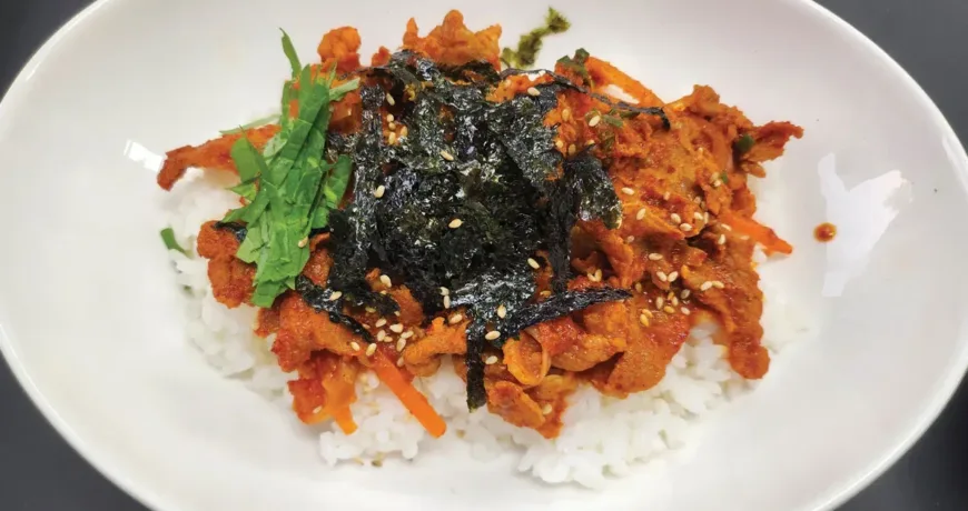 Jeyuk deopbap || Spicy Stir fried Pork with Rice, Spicy Pork Over Rice, 辣炒猪肉盖饭, 豚肉炒め丼, 제육덮밥 Jeyuk deopbap || Spicy Stir fried Pork with Rice, Spicy pork over Rice, 辣炒猪肉盖饭, 豚肉炒め丼, 제육덮밥