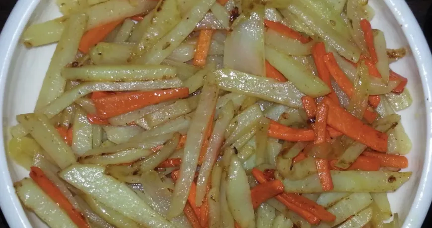 Gamja chae Bokkeum || Stir fried julienned potatoes, 감자채볶음