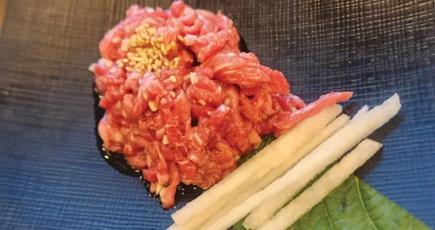Yukhoe || Beef Tartare, 生拌牛肉, ユッケ, 육회 Yukhoe || Beef Tartare, 生拌牛肉, ユッケ, 육회