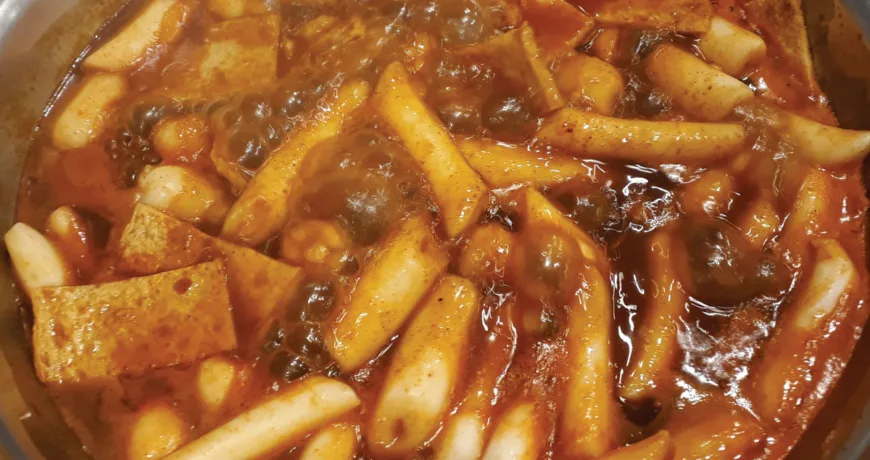 Tteok bokki || Stir fried Rice Cake, Stir fried Rice Pasta with Vegetables, 辣炒年糕, 辣炒年糕, トッポッキ, 떡볶이