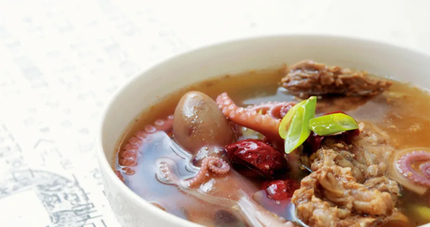 Gallaktang || Short Rib and Octopus Soup, 排骨章鱼汤, 排骨章魚湯, カルビとテナガダコスープ, 갈낙탕 Gallaktang || Short Rib and Octopus Soup, 排骨章鱼汤, 排骨章魚湯, カルビとテナガダコスープ