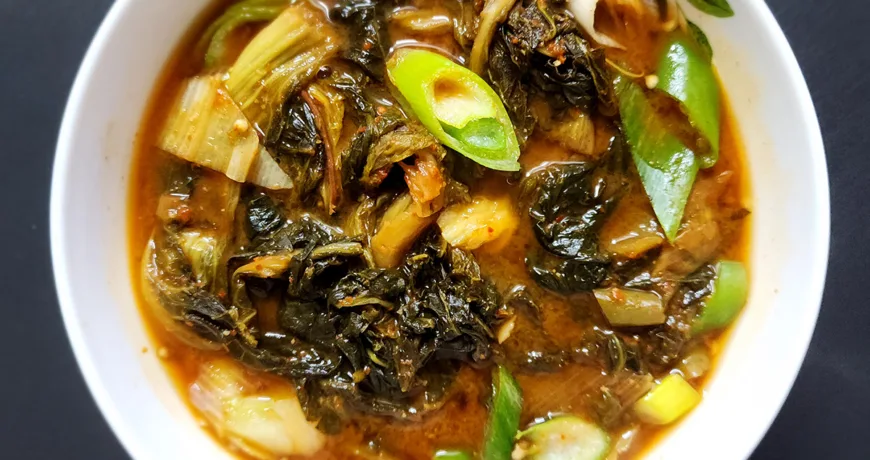 Ugeojidoenjangguk || Korean Cabbage Soybean Paste Soup, 우거지된장국