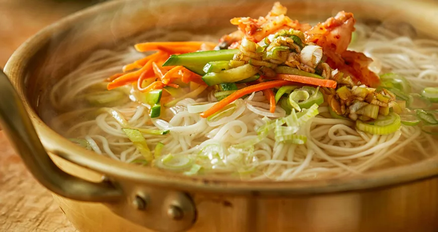 Naengbi Guk su || Korean Noodle Soup, 냄비국수