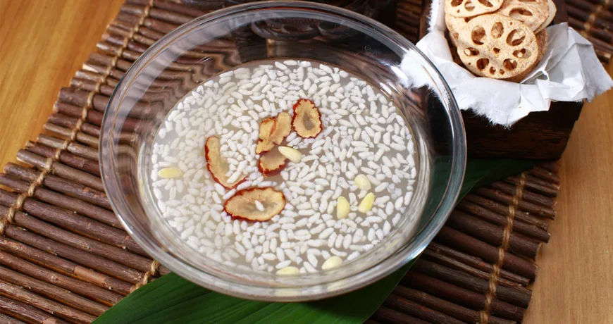 Sikhye || Sweet Rice Punch, 甜米露, 甜米露, シケ, 식혜