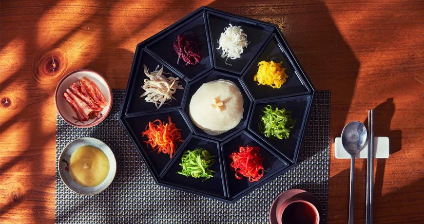 Gujeolpan || Platter of Nine Delicacies, 九折坂, 九折坂, クジョルパン, 구절판 Gujeolpan || Platter of Nine Delicacies, 九折坂, 九折坂, クジョルパン, 구절판