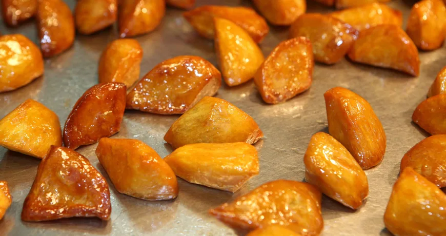 Gogumamattang || Deep fried and Sugar Glazed Sweet Potatoes, 拔丝地瓜, 拔絲地瓜, 大学芋, 고구마맛탕 Gogumamattang || Deep fried and Sugar Glazed Sweet Potatoes, 拔丝地瓜