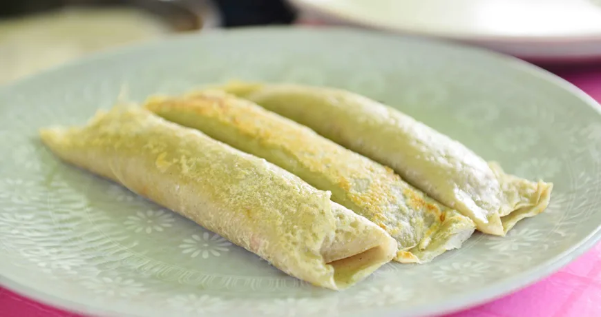 Memiljeonbyeong || Buckwheat Crepe, 荞麦煎饼, 蕎麥煎餅, そば粉の薄皮巻き, 메밀전병 :: k food.market