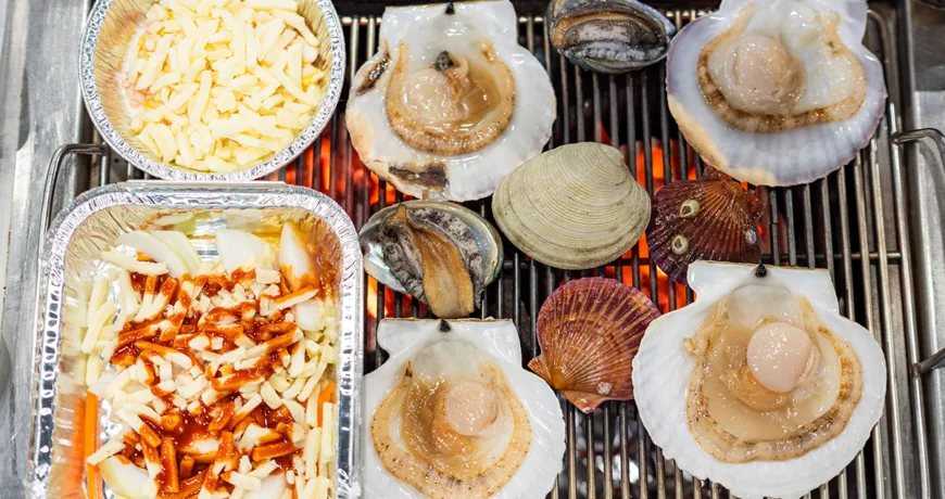 Jogaegui || Grilled Clams, 烤贝壳, 烤貝殼, 貝焼き, 조개구이 Jogaegui || Grilled Clams, 烤贝壳, 烤貝殼, 貝焼き, 조개구이 :: k food.market