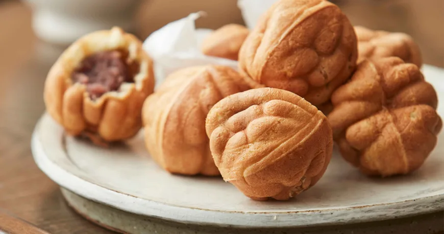 Hodugwaja || Walnut Cake, 核桃果子, 核桃菓子, くるみ饅頭, 호두과자 :: k food.market