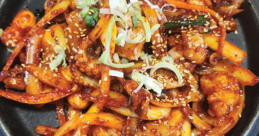 Jukkumibokkeum || Stir fried Webfoot Octopus, 辣炒八爪鱼, 辣炒八爪魚, イイダコ炒め, 주꾸미볶음 Jukkumibokkeum || Stir fried Webfoot Octopus, 辣炒八爪鱼, 辣炒八爪魚, イイダコ炒め, 주꾸미볶음