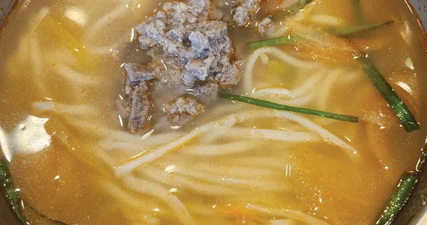 Eolkeunkalguksu || Spicy Noodle Soup, 香辣刀切面, 香辣刀切面, ピリ辛カルグクス, 얼큰칼국수