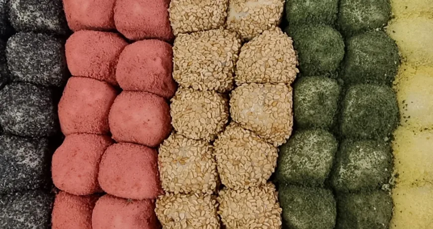 Gyeongdan || Sweet Rice Balls, 琼团糕, 瓊團糕, 団子, 경단 Gyeongdan || Sweet Rice Balls, 琼团糕, 瓊團糕, 団子, 경단