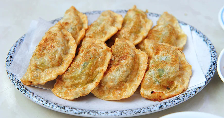 Gunmandu || Pan fried Dumpling, 煎饺, 煎餃, 焼き餃子, 군만두 Gunmandu || Pan fried Dumpling, 煎饺, 煎餃, 焼き餃子, 군만두
