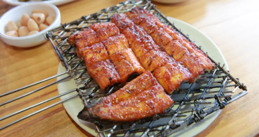Yangnyeomjangeogui || Grilled Seasoned Eel, 调味烤鳗鱼, 調味烤鰻魚, 味付けウナギ焼き