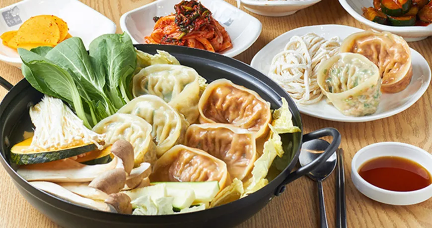 Mandujeongol || Dumpling Hot Pot, 饺子火锅, 餃子火鍋, 餃子の寄せ鍋, 만두전골 Mandujeongol || Dumpling Hot Pot, 饺子火锅, 餃子火鍋, 餃子の寄せ鍋, 만두전골
