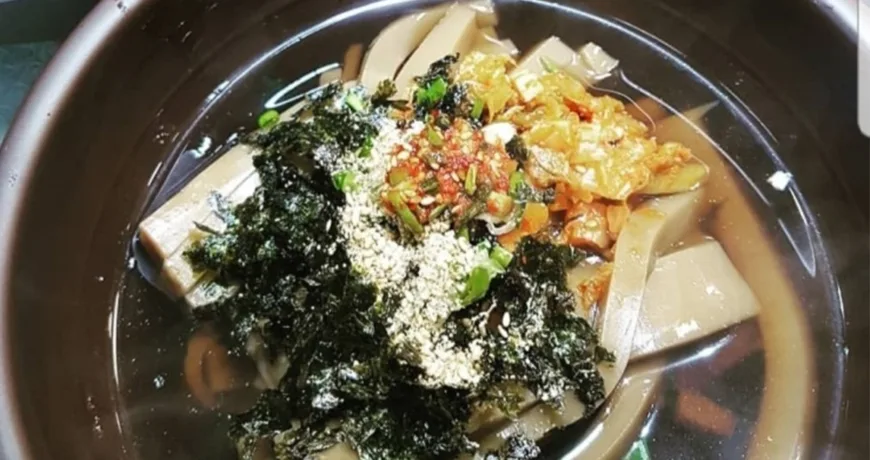 Dotorimuksabal || Chilled Acorn Jelly Soup, 橡子凉粉汤, 橡子涼粉湯, どんぐりこんにゃくスープ