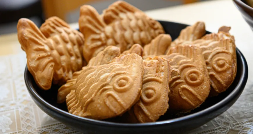 Bungeoppang || Fish shaped Bread, 红豆鲫鱼饼, 紅豆鯛魚燒, たい焼き, 붕어빵 Bungeoppang || Fish shaped Bread, 红豆鲫鱼饼, 紅豆鯛魚燒, たい焼き, 붕어빵