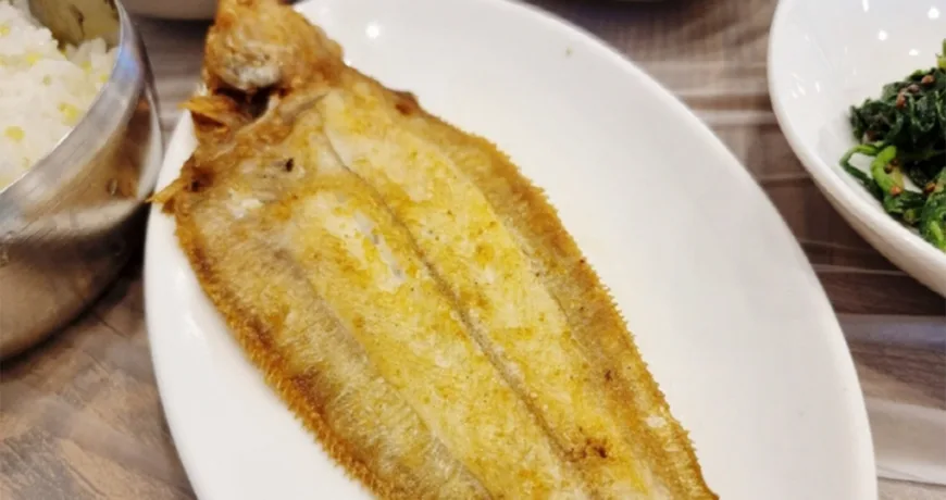 Gajamigui || Grilled Plaice, Grilled Flatfish, 烤鲽鱼, 烤鰈魚, カレイ焼き, 가자미구이 Gajamigui || Grilled Plaice, Grilled Flatfish, 烤鲽鱼, 烤鰈魚, カレイ焼き, 가자미구이