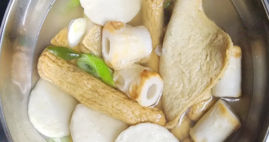 Eomukguk || Fishcake Soup, 鱼糕汤, 魚糕湯, 練り物スープ, 어묵국 Eomukguk || Fishcake Soup, 鱼糕汤, 魚糕湯, 練り物スープ, 어묵국