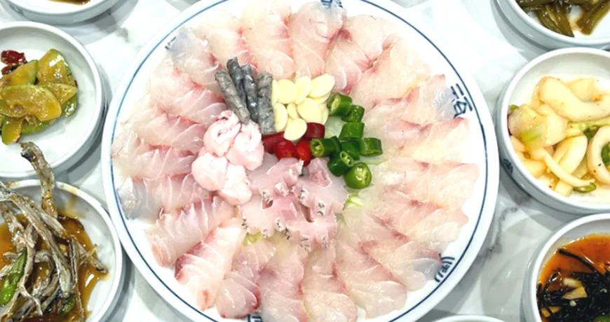Mineohoe || Sliced Raw Croaker, 黄姑鱼生鱼片, 黃姑魚生魚片, ニベの刺身, 민어회 Mineohoe || Sliced Raw Croaker, 黄姑鱼生鱼片, 黃姑魚生魚片, ニベの刺身, 민어회 :: k food.market