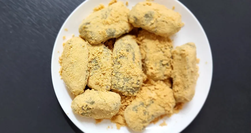Ssuk Injeolmi || 쑥인절미 :: k food.market