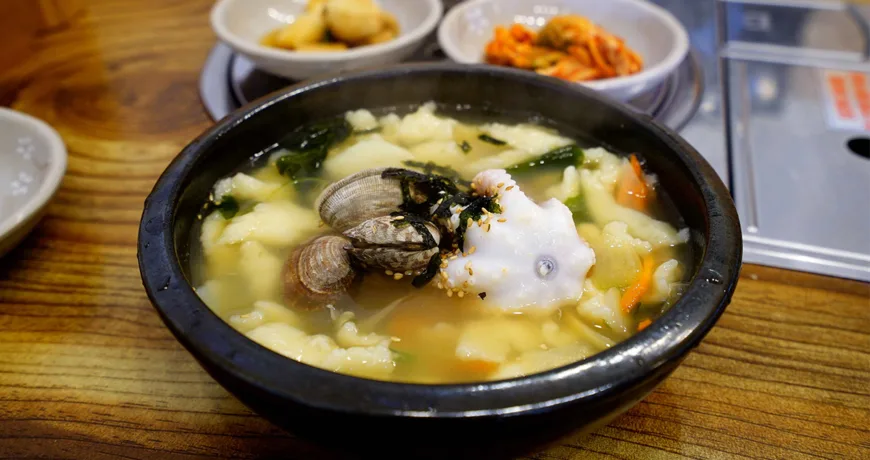 Nakjisujebi || Hand Pulled Dough Soup with Octopus, 낙지한마리수제비 Nakjisujebi || Hand Pulled Dough Soup with Octopus, 낙지한마리수제비 :: k food.market